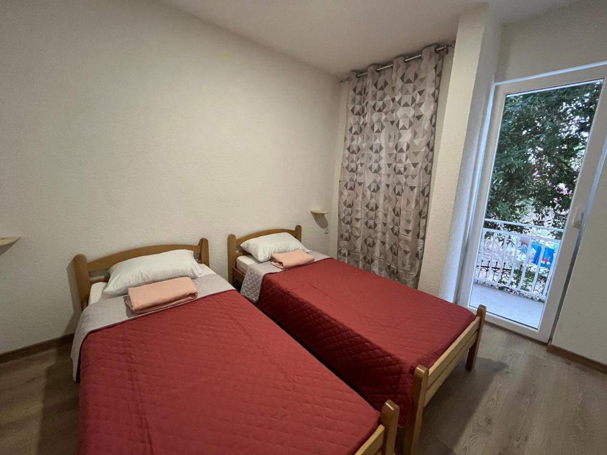 Seaadrik Apartment บาร์ ภายนอก รูปภาพ